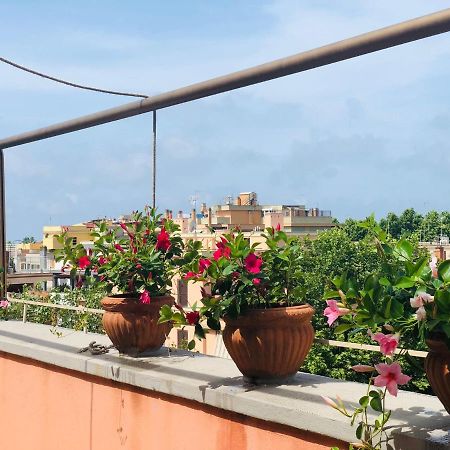 Penthouse Sea View Apartment Lido di Ostia Exterior foto