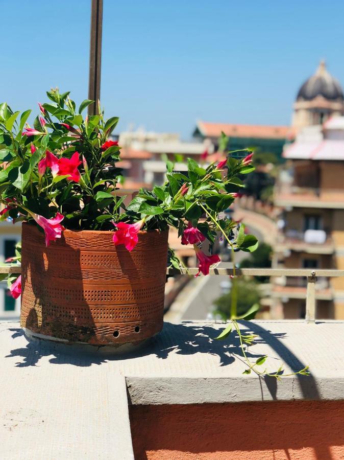 Penthouse Sea View Apartment Lido di Ostia Exterior foto